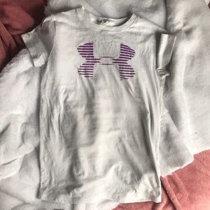 Under Armor Athletic Tee 🤍🤍🤍